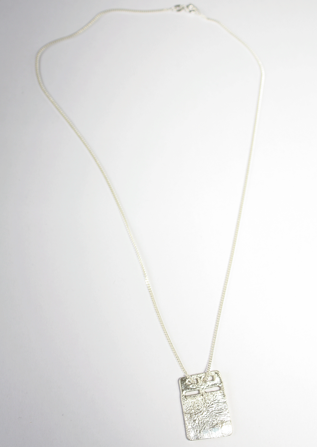 Silverhalsband Taggen
