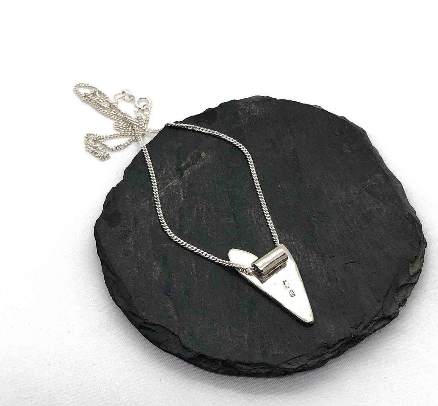 Silverhalsband Varma Hjärtat