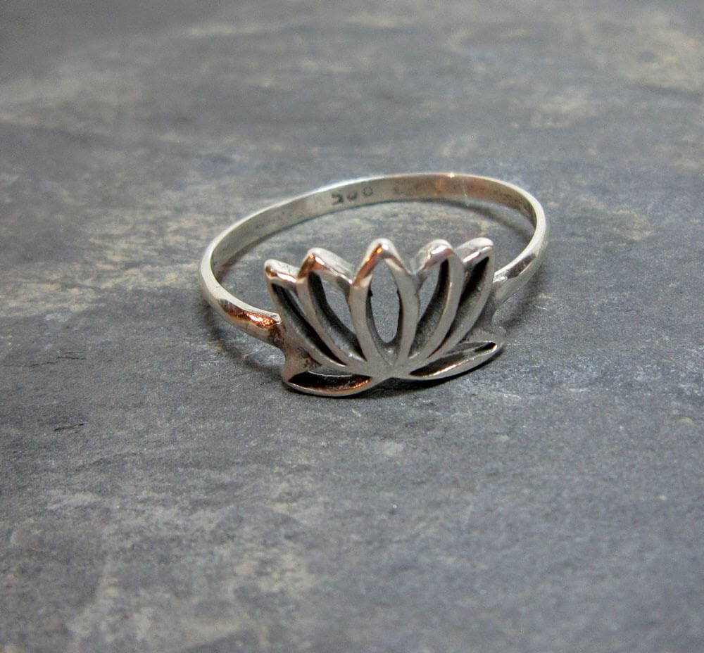 Silverring Lotus