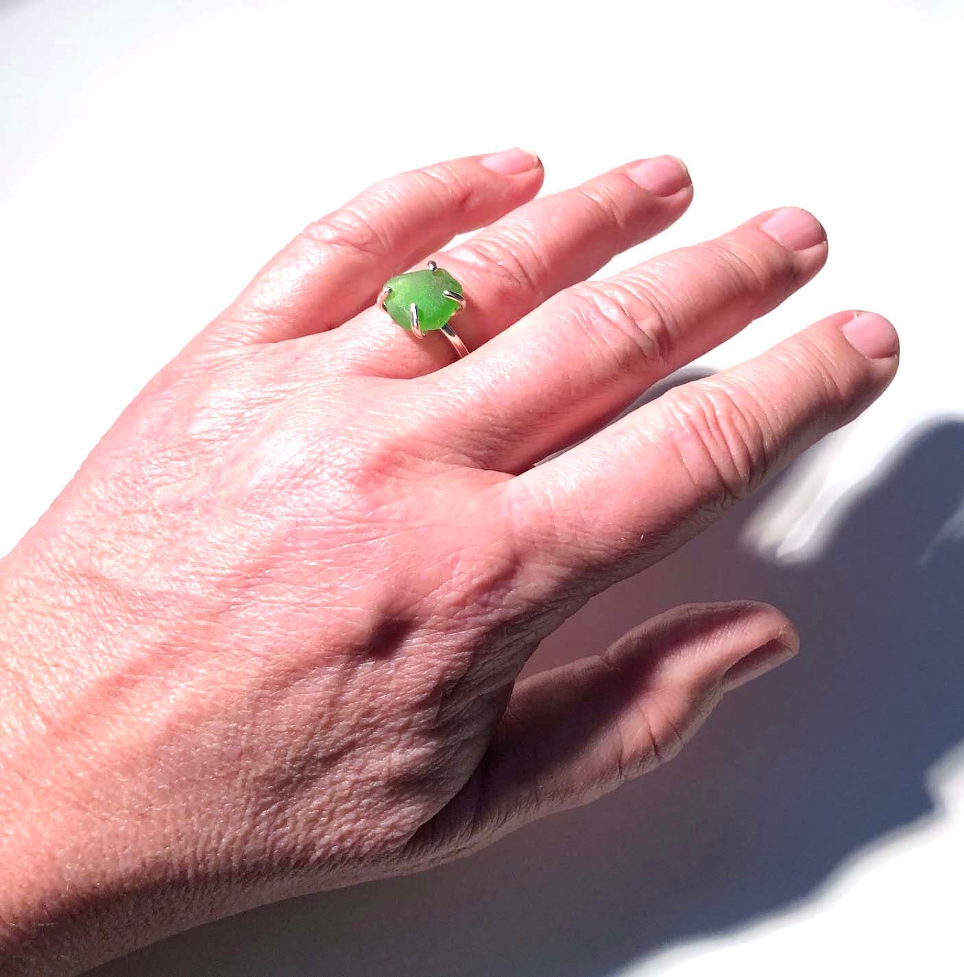 Silverring med strandglas Emerald