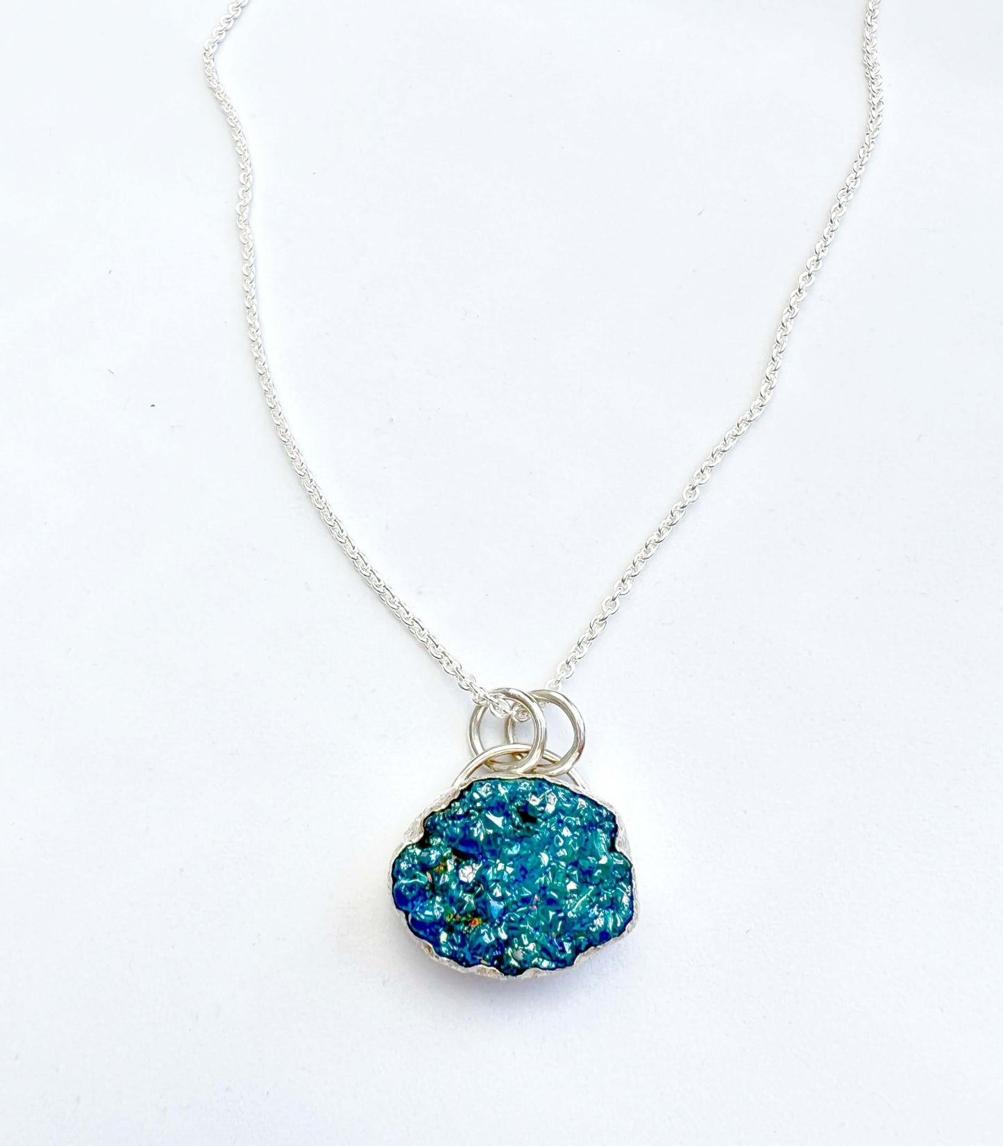 Silverhalsband med druzy agat
