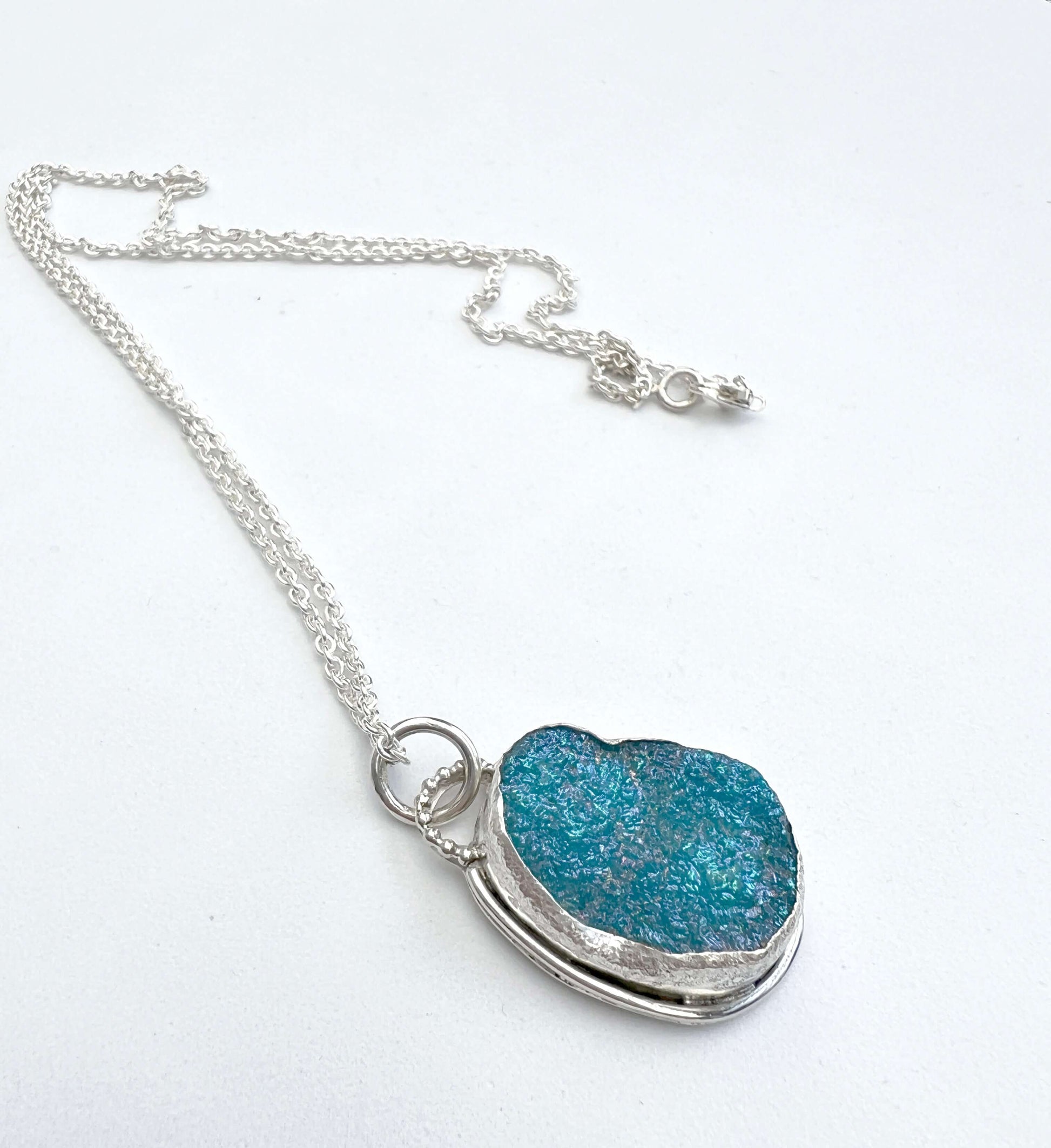Silverhalsband med druzy agat