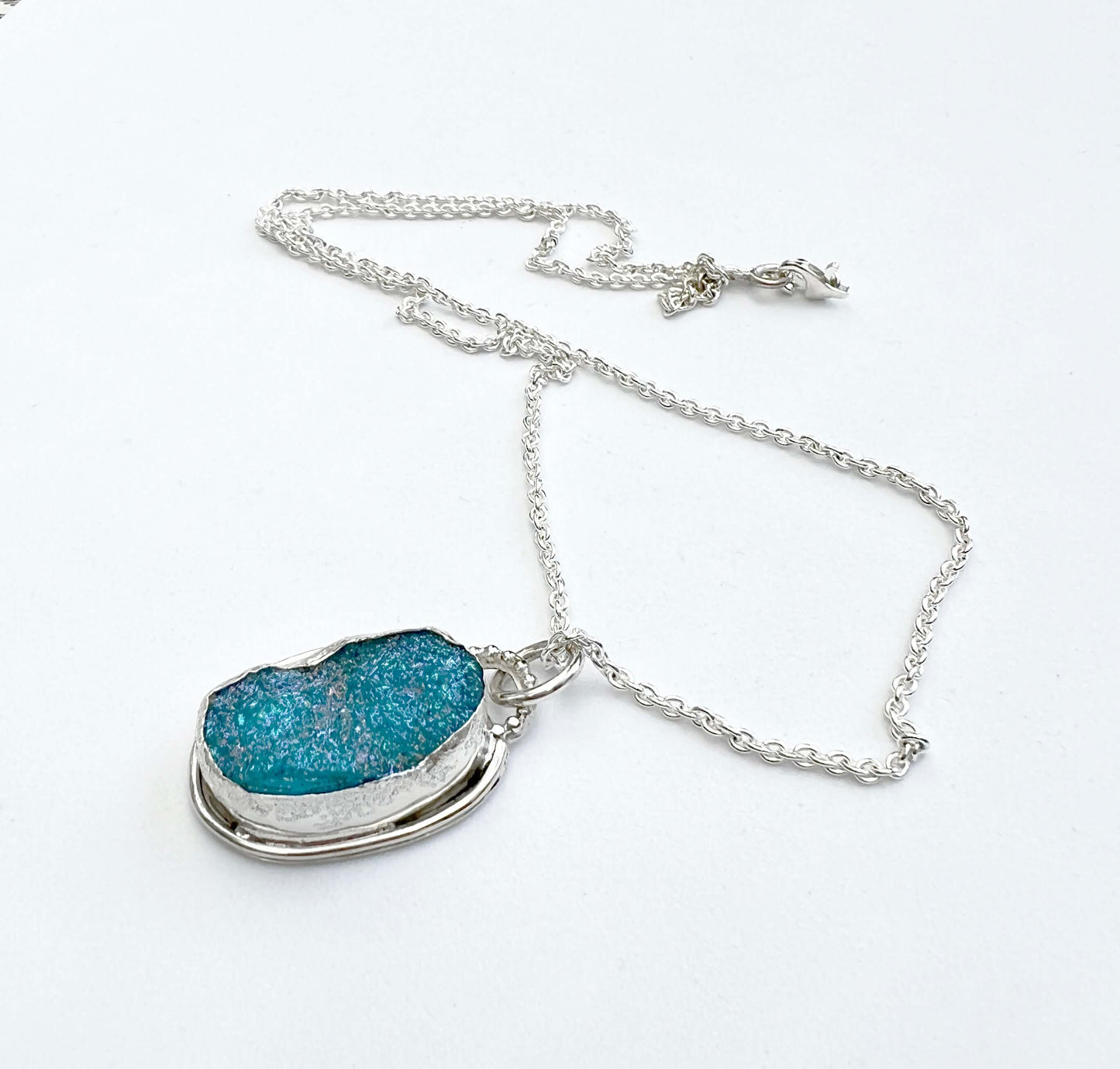 Silverhalsband med druzy agat
