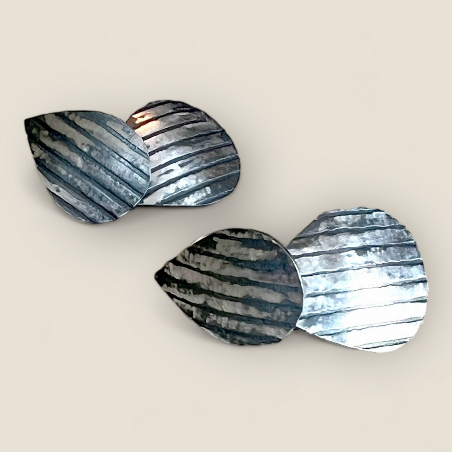 Svartoxiderade silverörhängen
