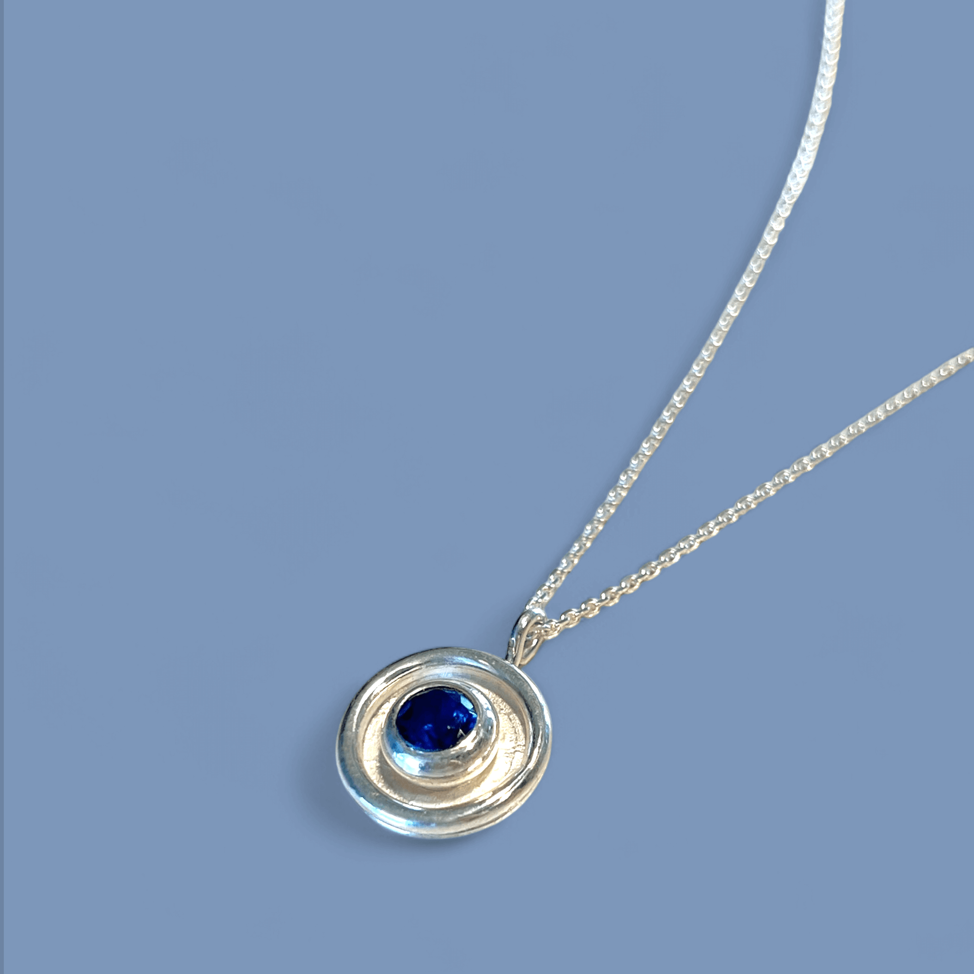 Silverhalsband Planet