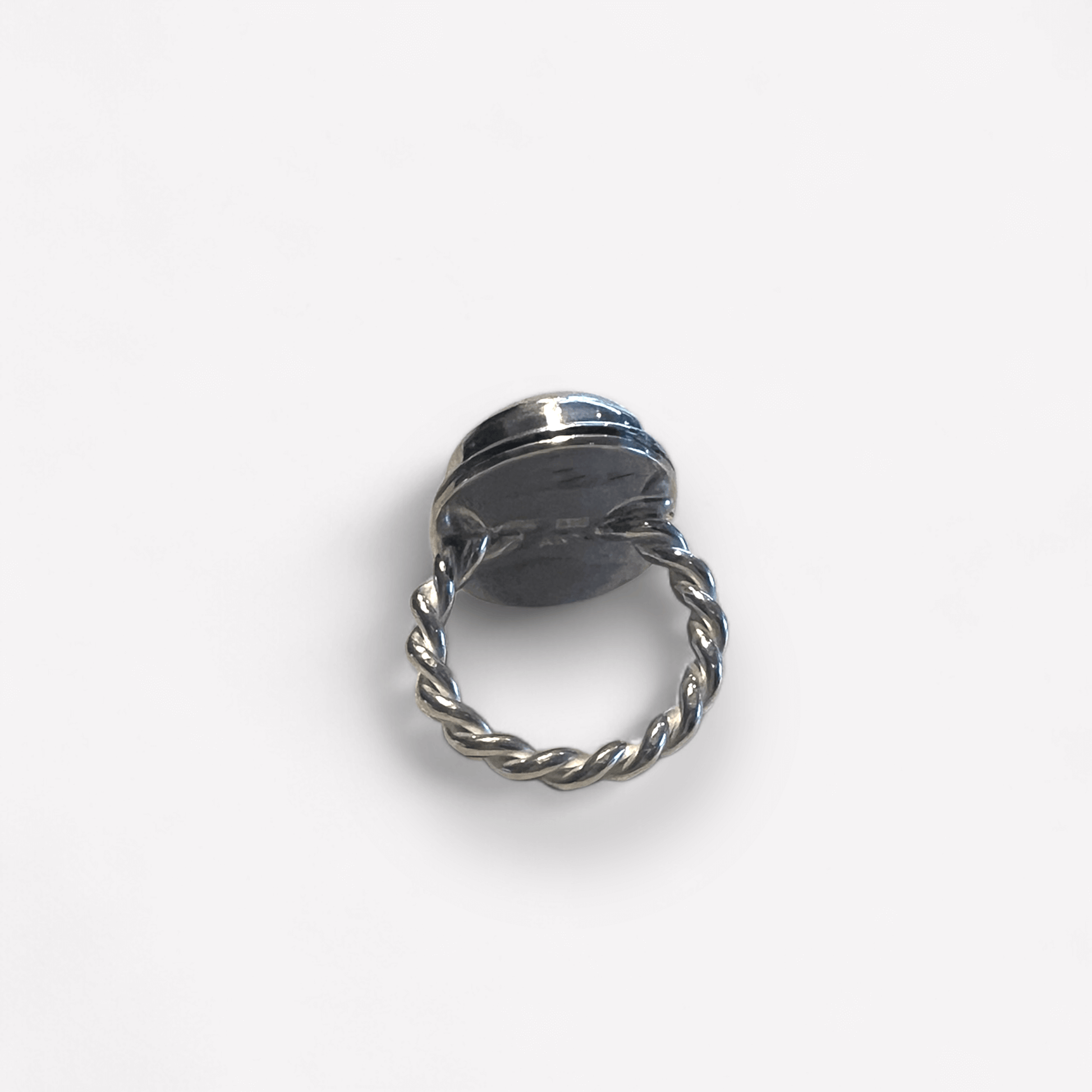 Silverring med vitt strandglas