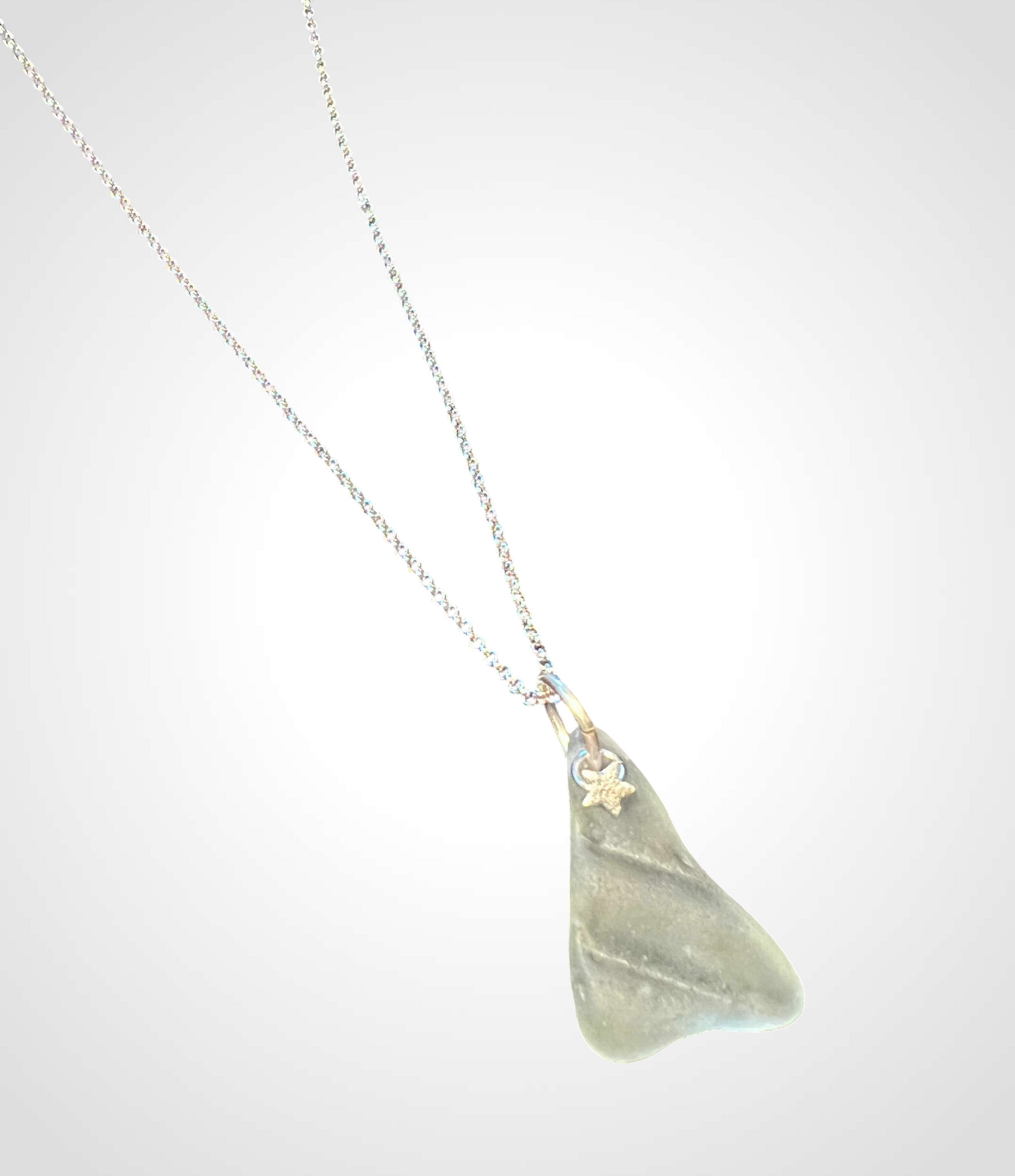 Silverhalsband med strandglas