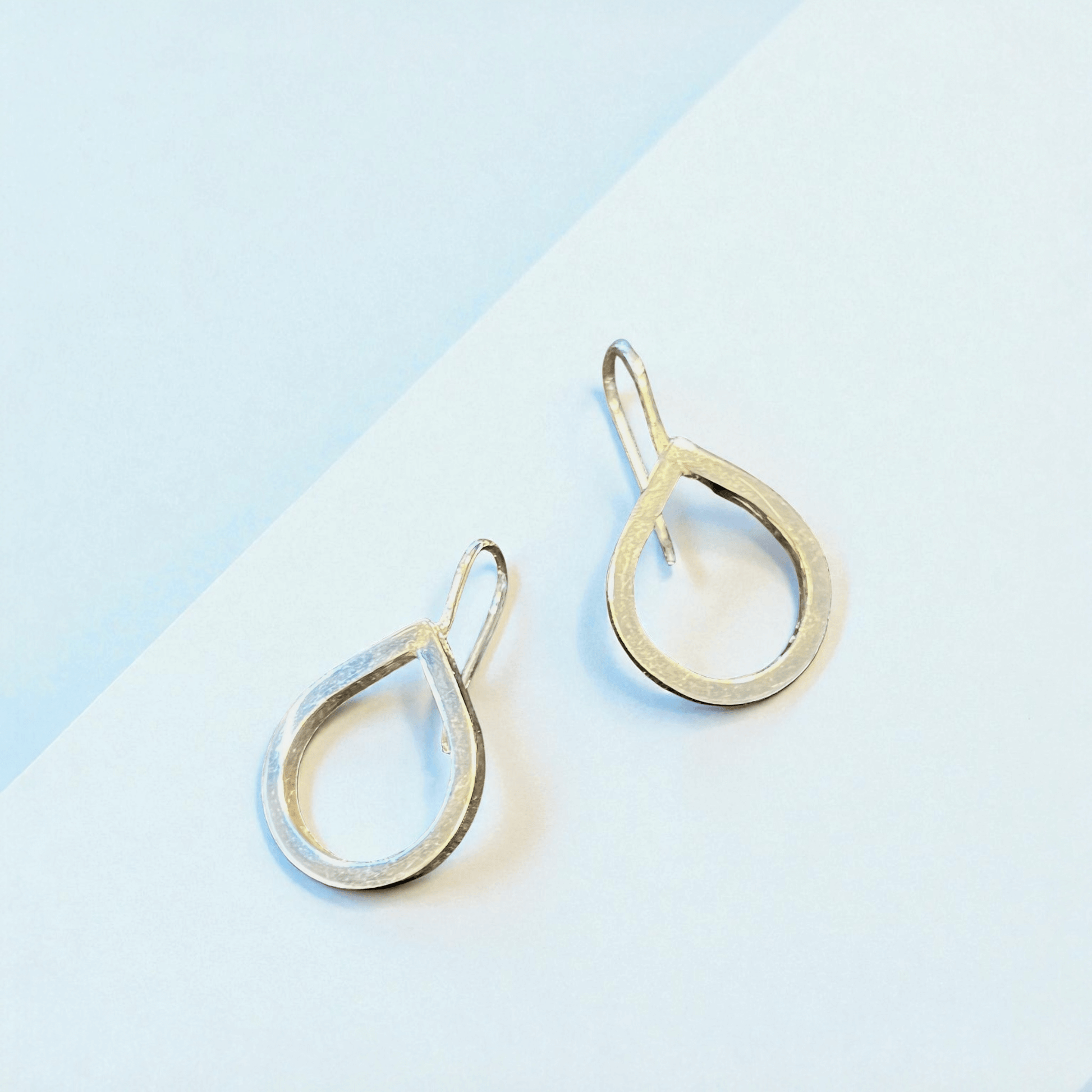 Långa silverörhängen vattendroppe Hav-2