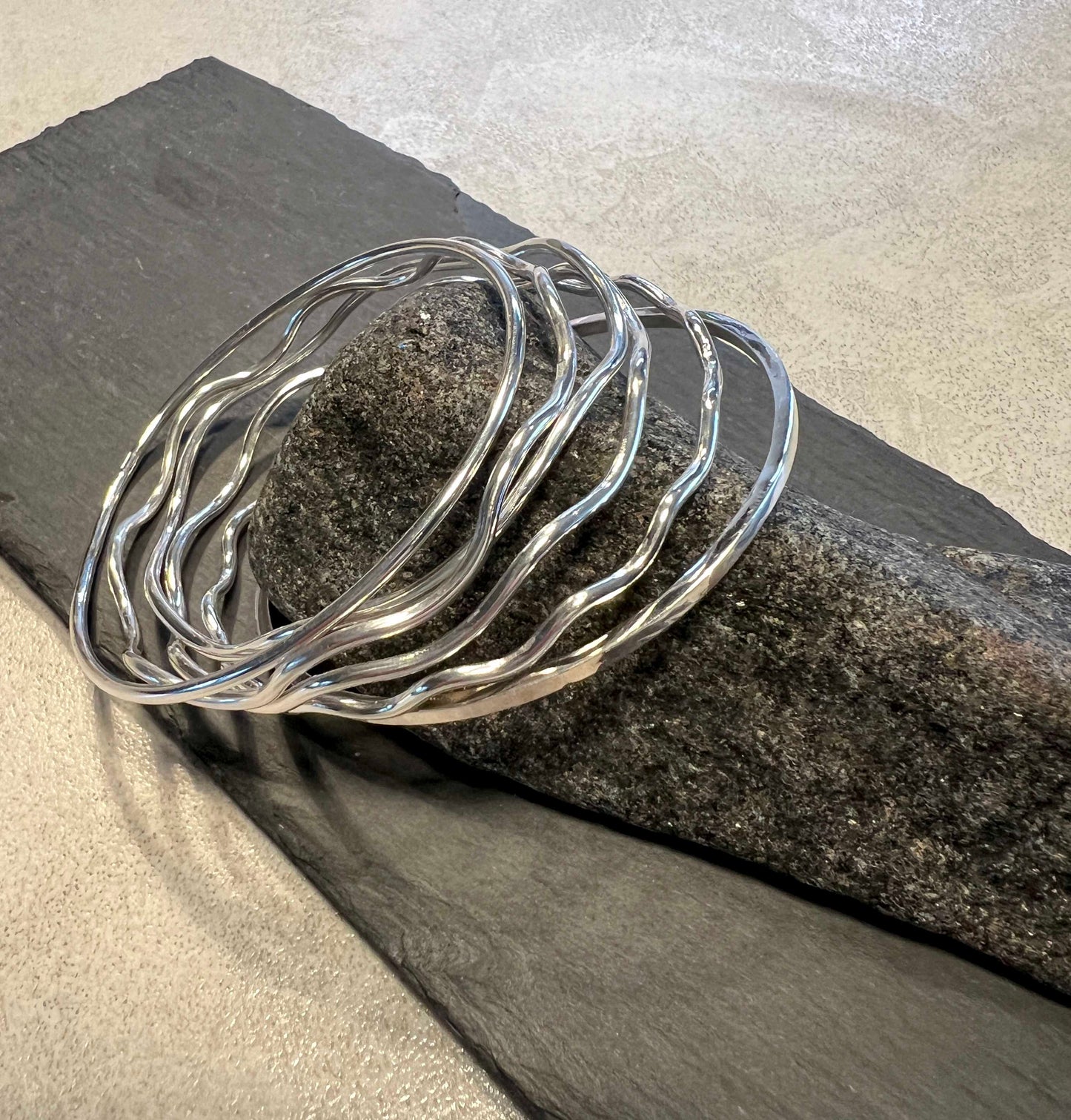 Bangles Waves