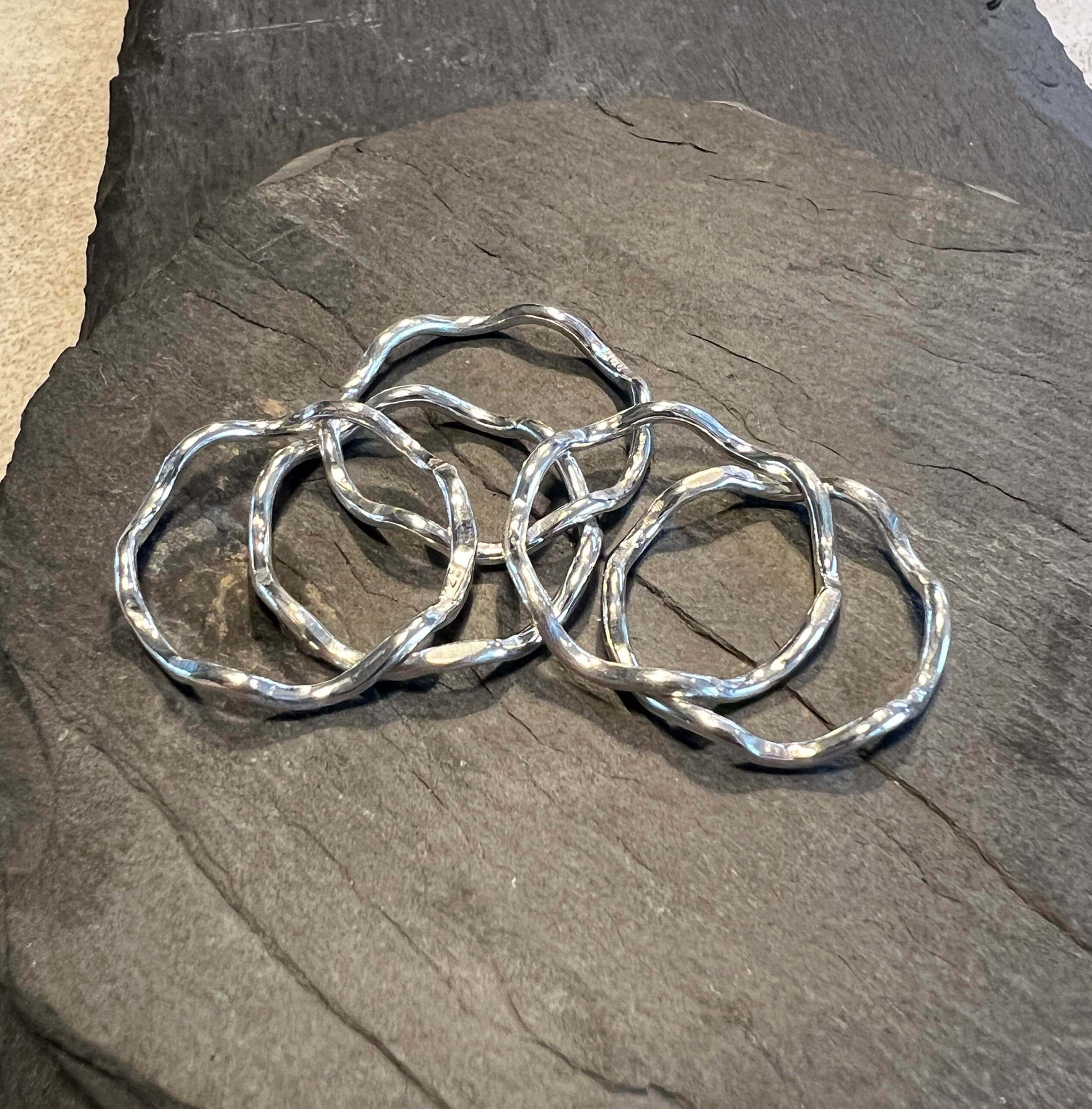 Tunn silverring Waves 1