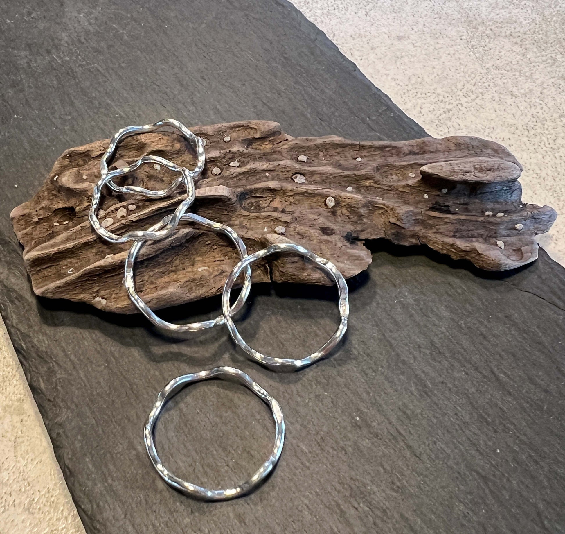 Tunn silverring Waves 1