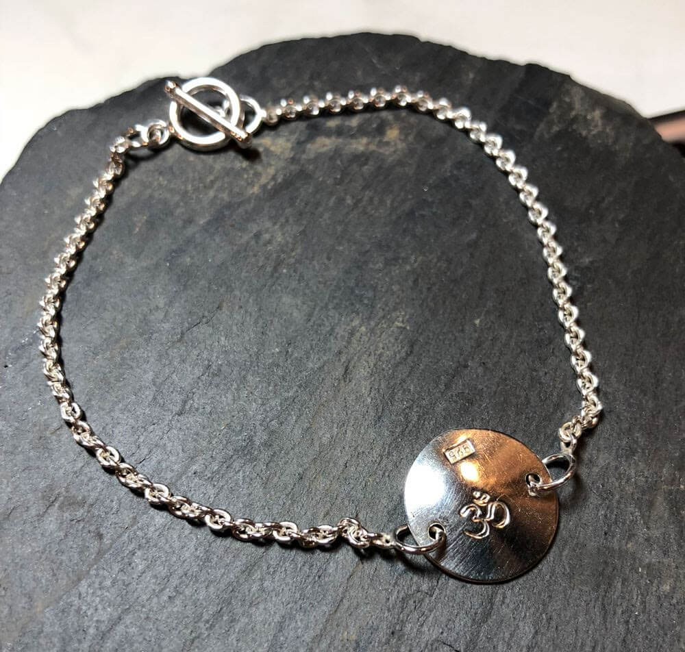 silverarmband yoga