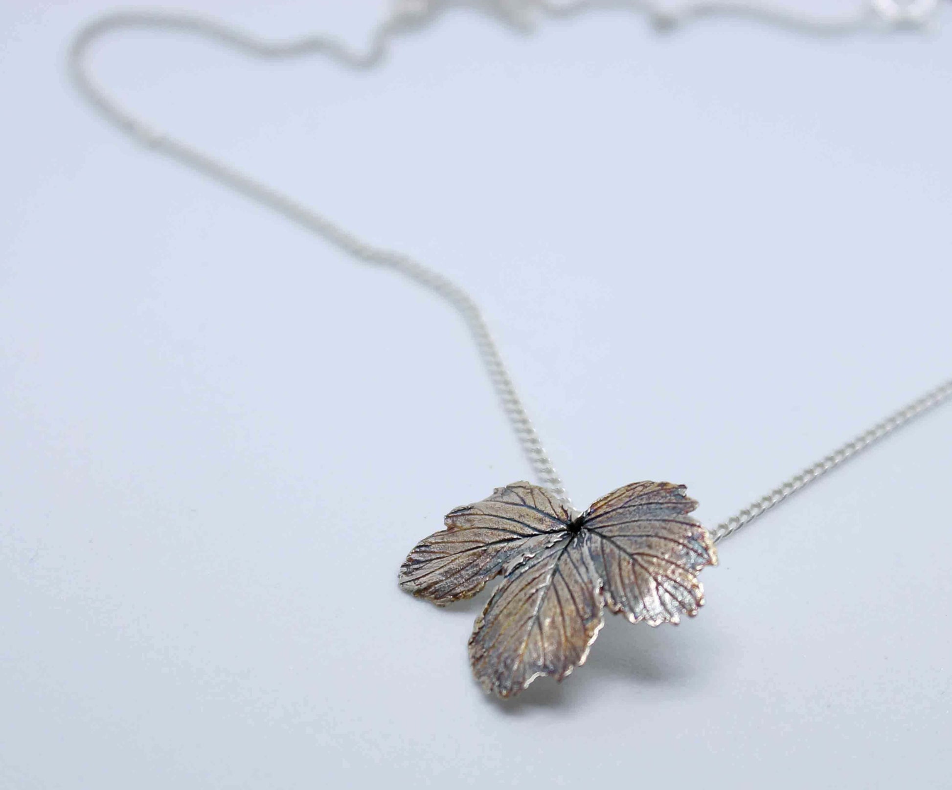 Silverhalsband Smultron 3