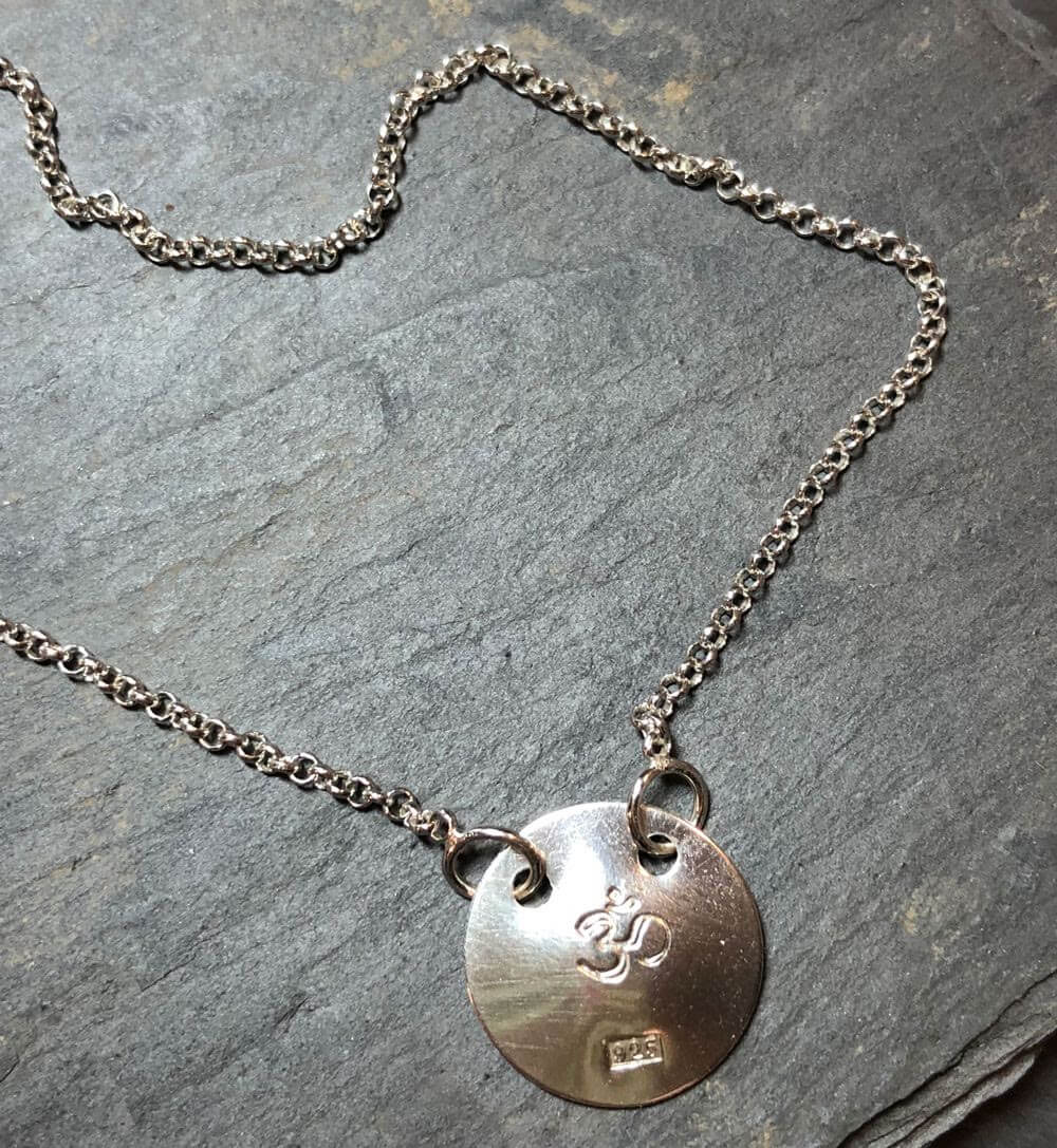 Silverhalsband Yoga