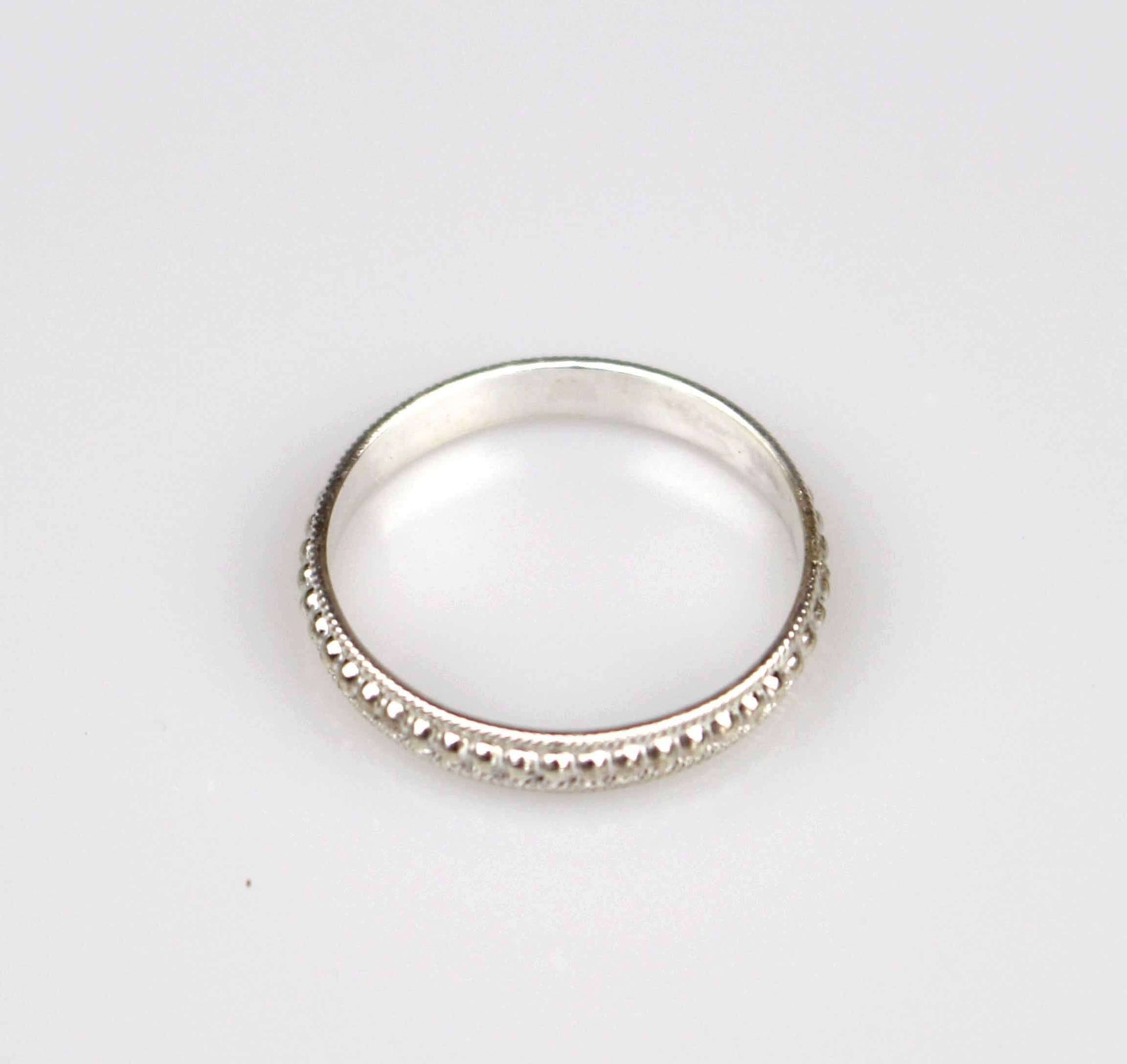 Silverring Tone